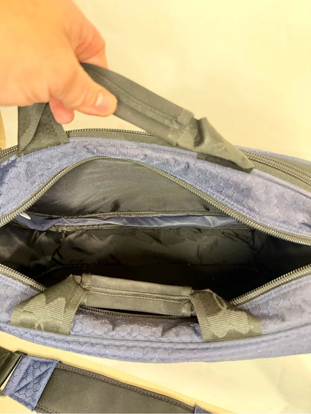 Under Armour Performance Storm Duffle Bag Blue Medium Gym Travel Sports Athletic